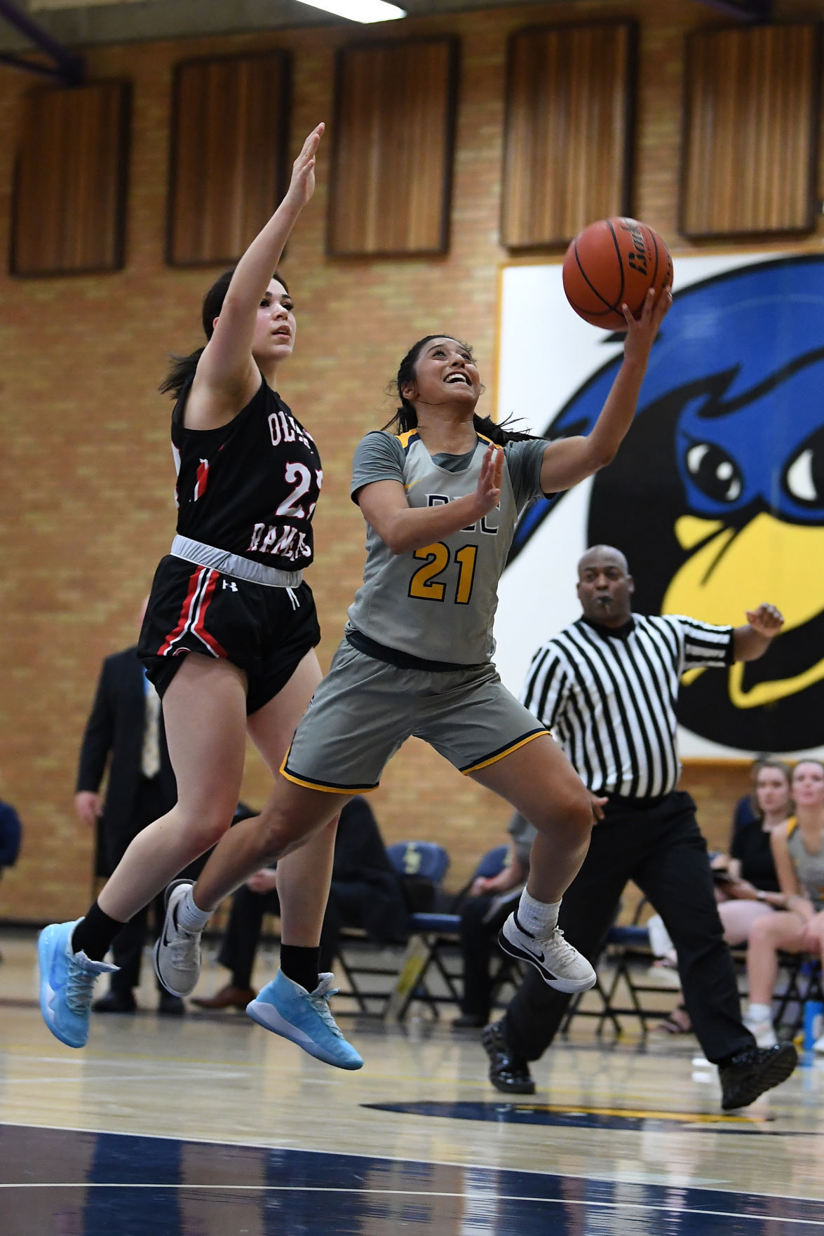122019-dh-gallery127-spt-lbcc womens bb-leonn.JPG